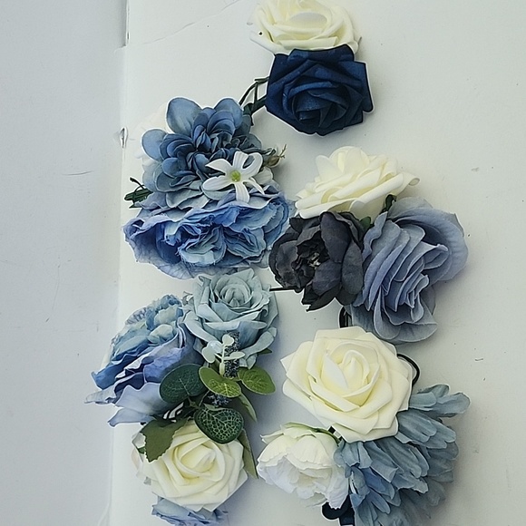 Forever Flowers bundle wedding roses and tulips - Picture 8 of 9